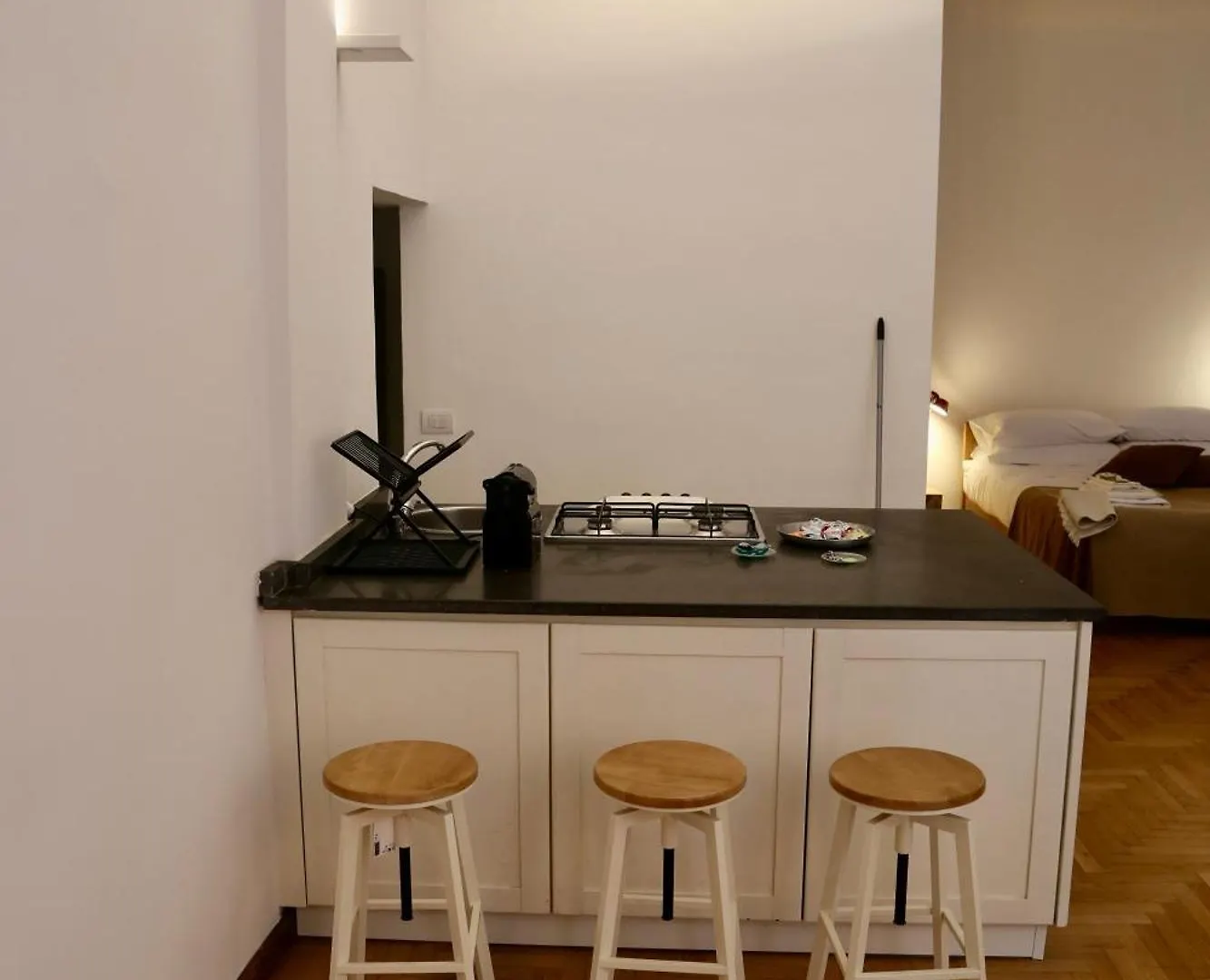 Apartment La Casetta Con La Spiaggia Naples Italy